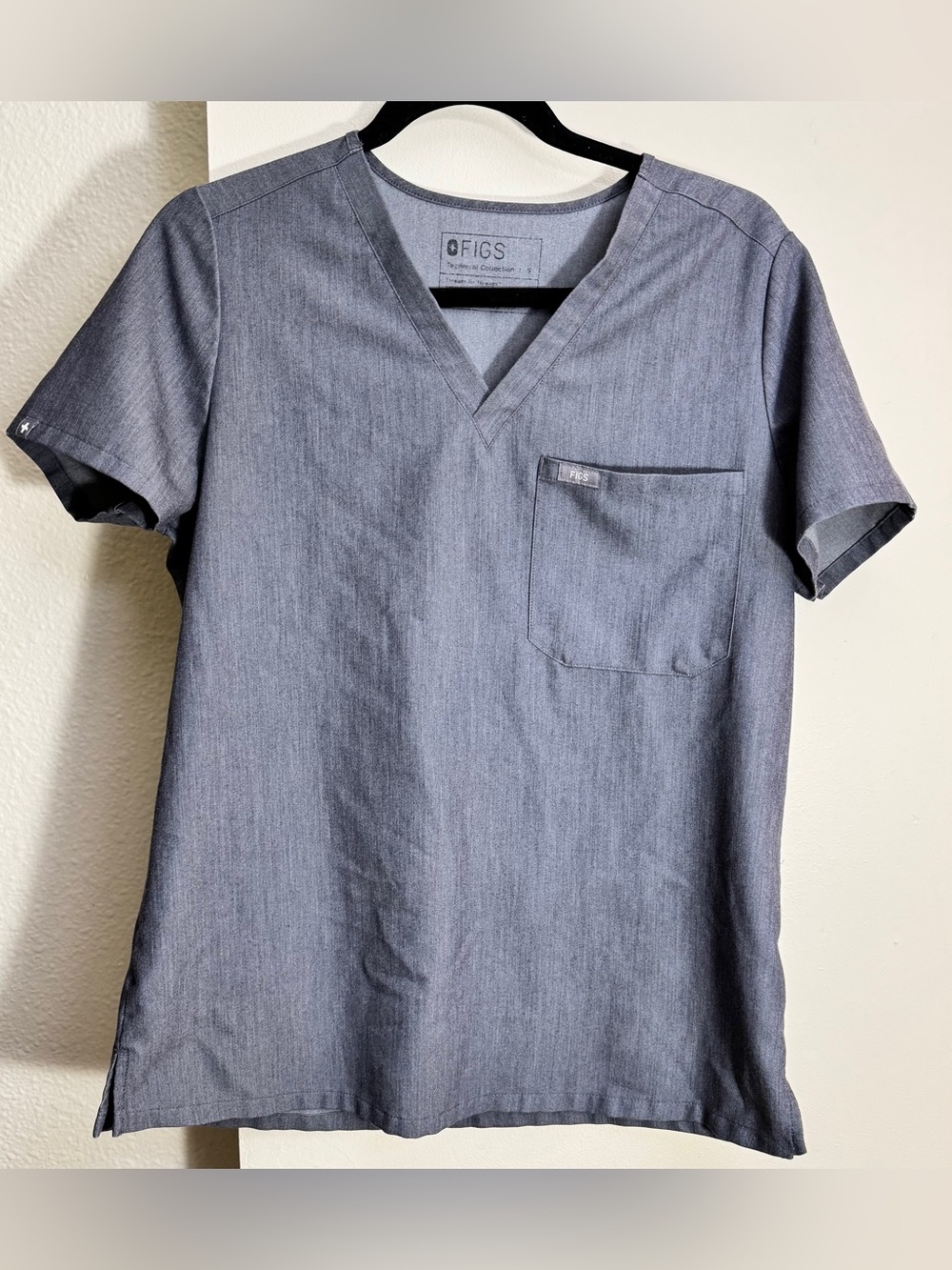 FIGS V-Neck Scrub Top in Heathered Gray